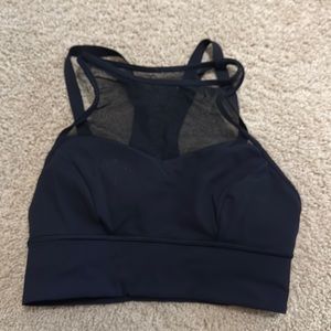 Lululemon bra size 4